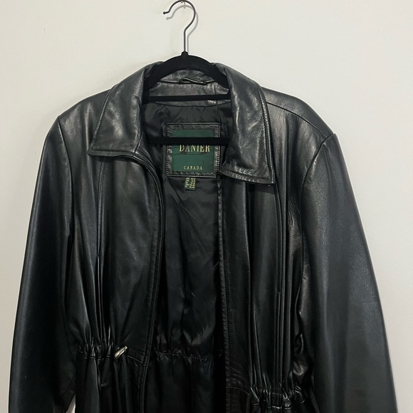 Vintage Danier Leather Jacket - Picture 2 of 5
